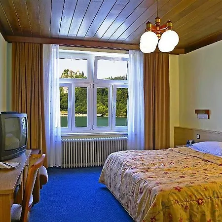 Trst - Sava & 3*