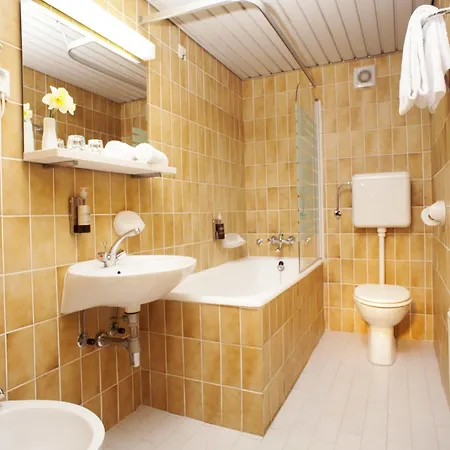 Trst - Sava & Hotel 3*